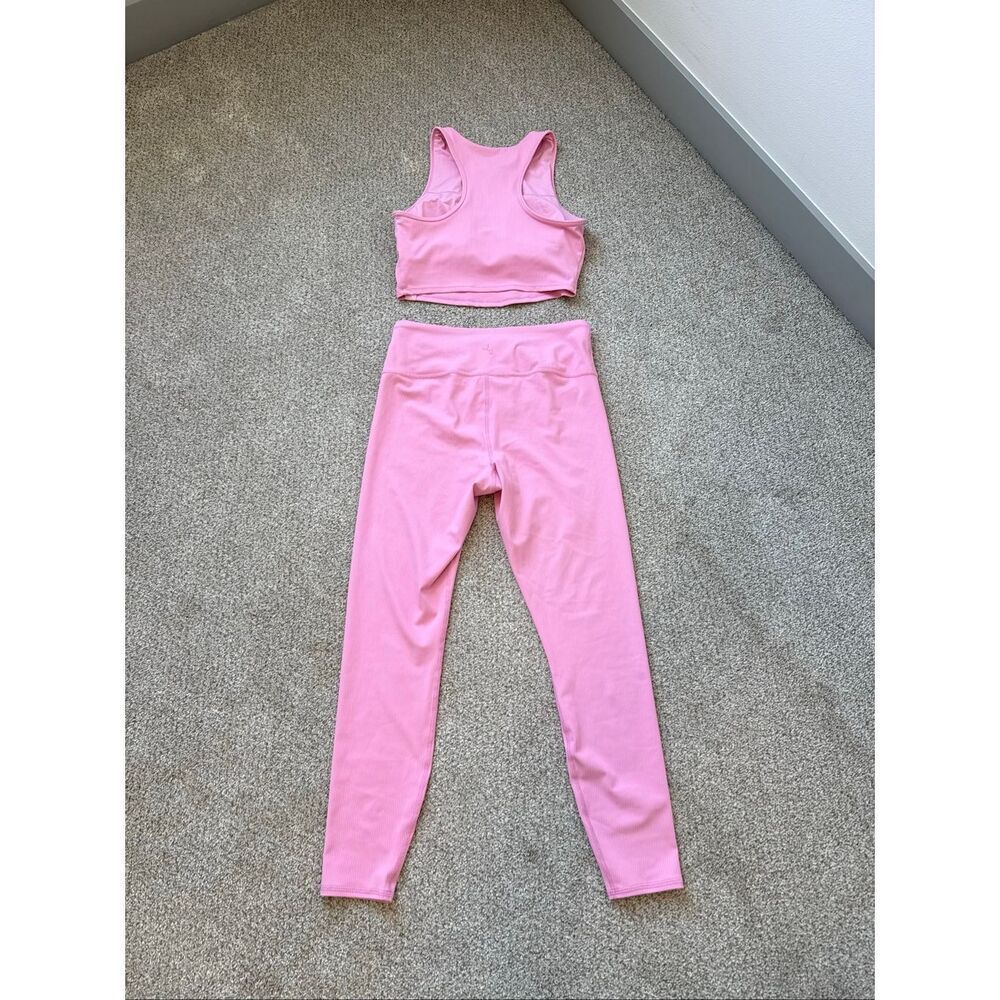 Joylab Pink Ribbed Workout Set - Picture 4 of 5